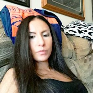 Meet your Posher, Deidra